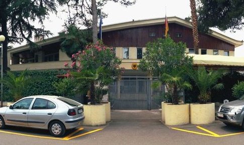 Ambasada Gjermane rihap zyrat: Ja si do procedohet me takimet per vizat